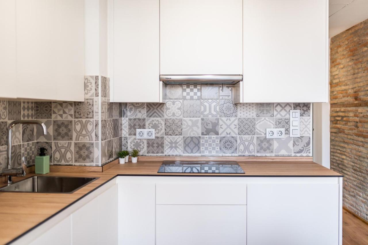 Wekey Homes Granada, Mesones Central Suites Екстер'єр фото