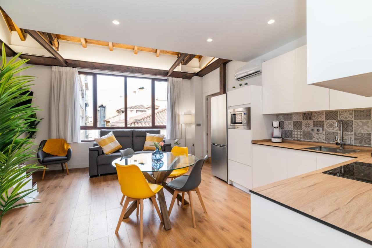 Wekey Homes Granada, Mesones Central Suites Екстер'єр фото