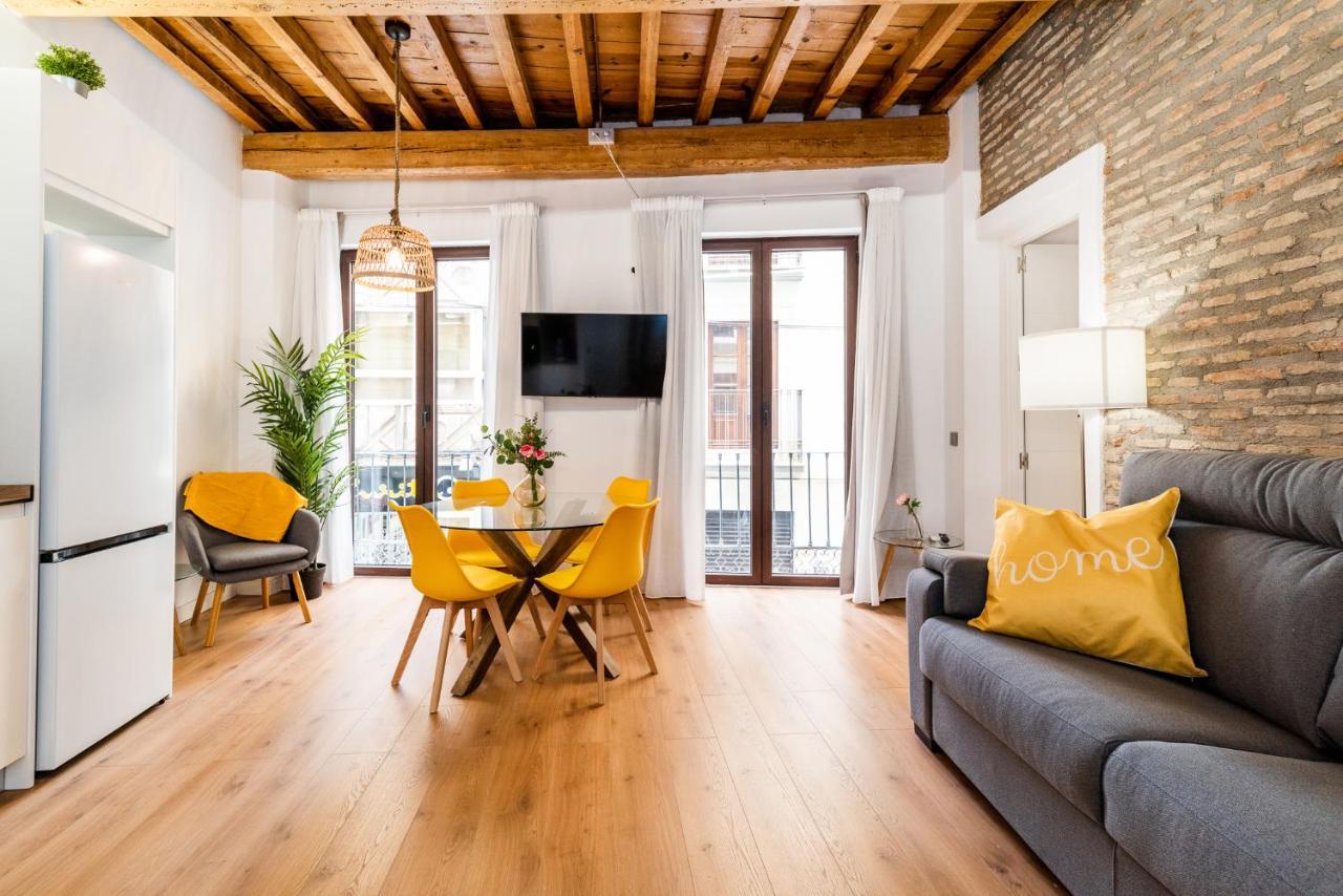 Wekey Homes Granada, Mesones Central Suites Екстер'єр фото
