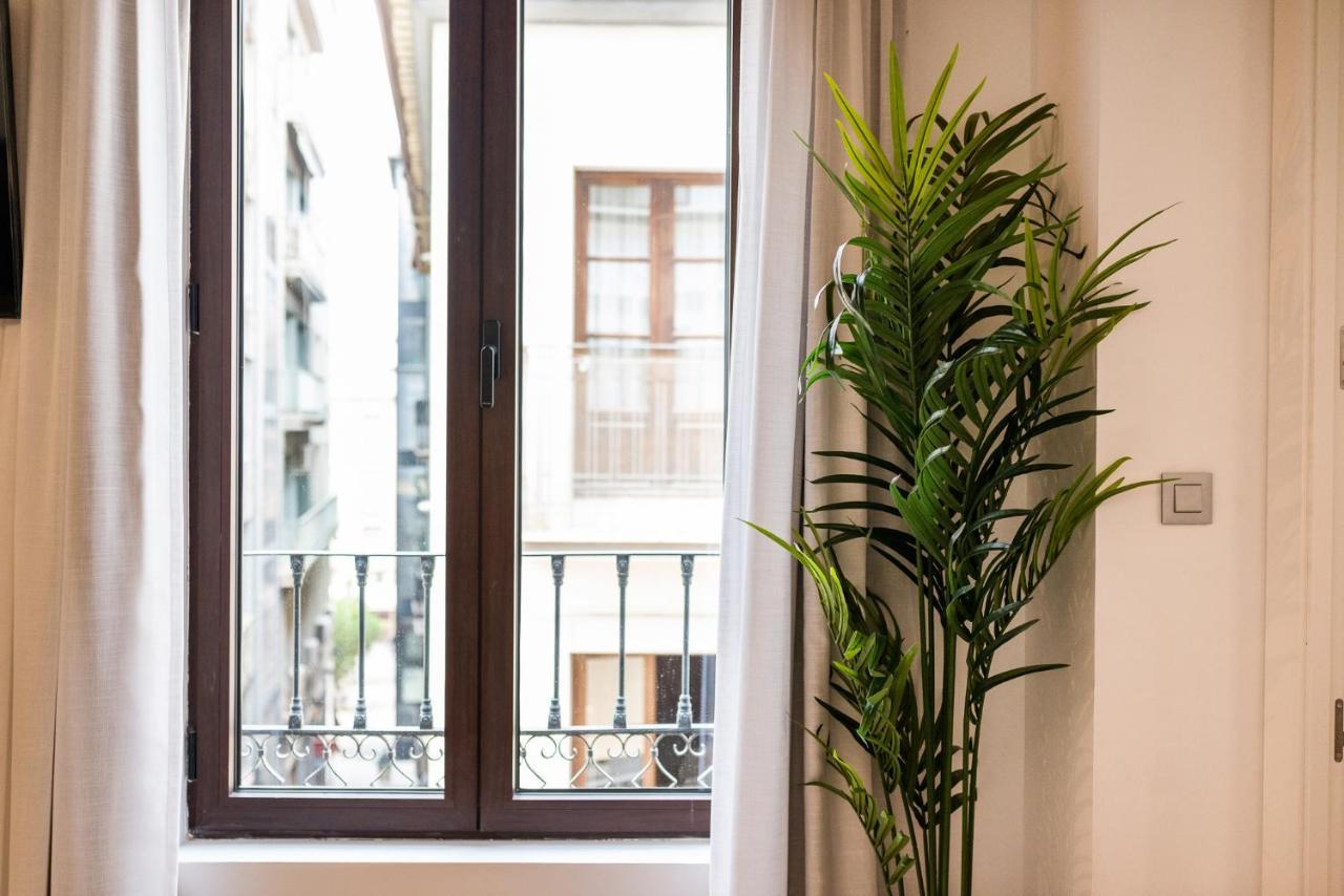 Wekey Homes Granada, Mesones Central Suites Екстер'єр фото