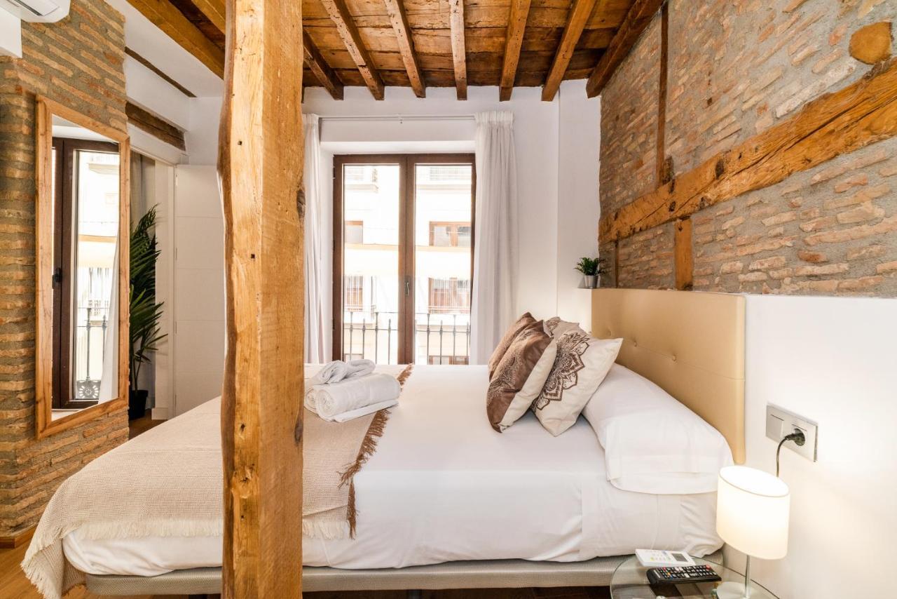 Wekey Homes Granada, Mesones Central Suites Екстер'єр фото