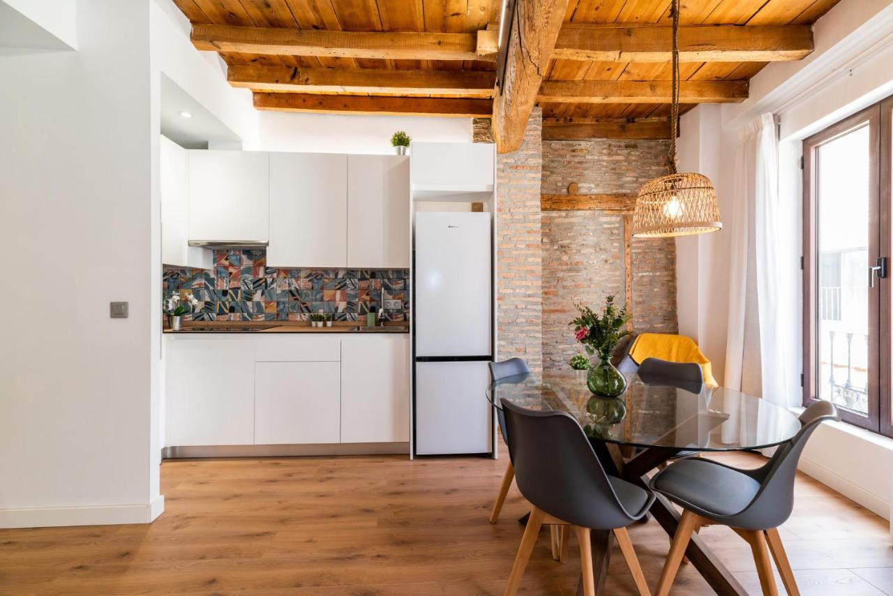 Wekey Homes Granada, Mesones Central Suites Екстер'єр фото