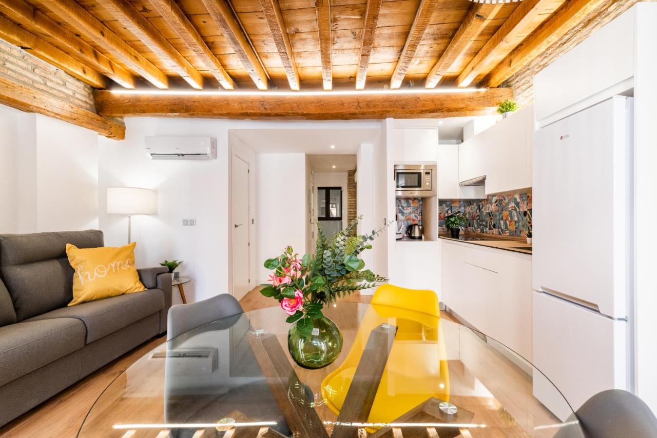 Wekey Homes Granada, Mesones Central Suites Екстер'єр фото